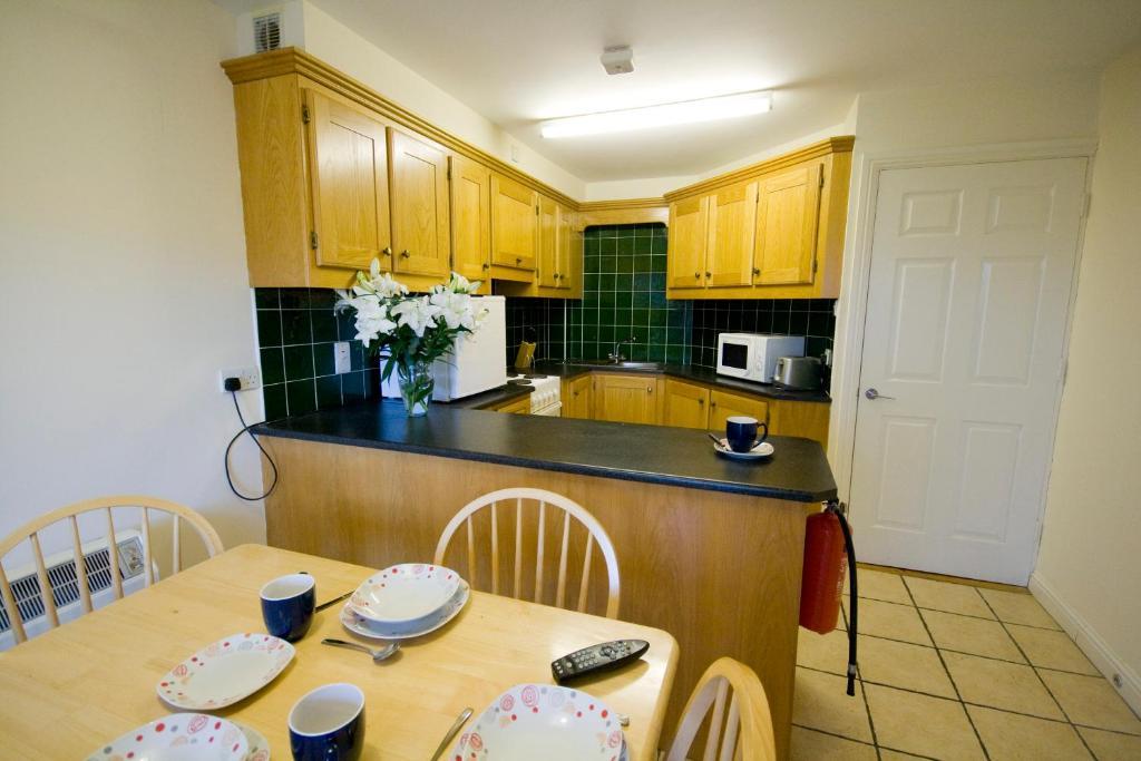 גלוואיי Dunaras Holiday Village חדר תמונה