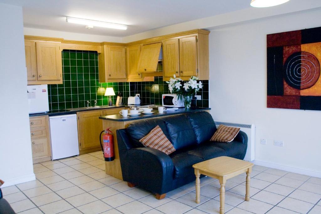 גלוואיי Dunaras Holiday Village חדר תמונה