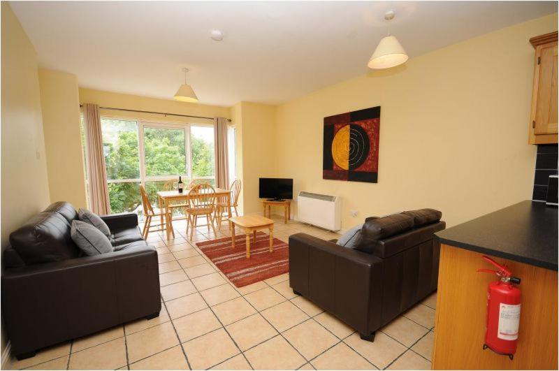 גלוואיי Dunaras Holiday Village מראה חיצוני תמונה